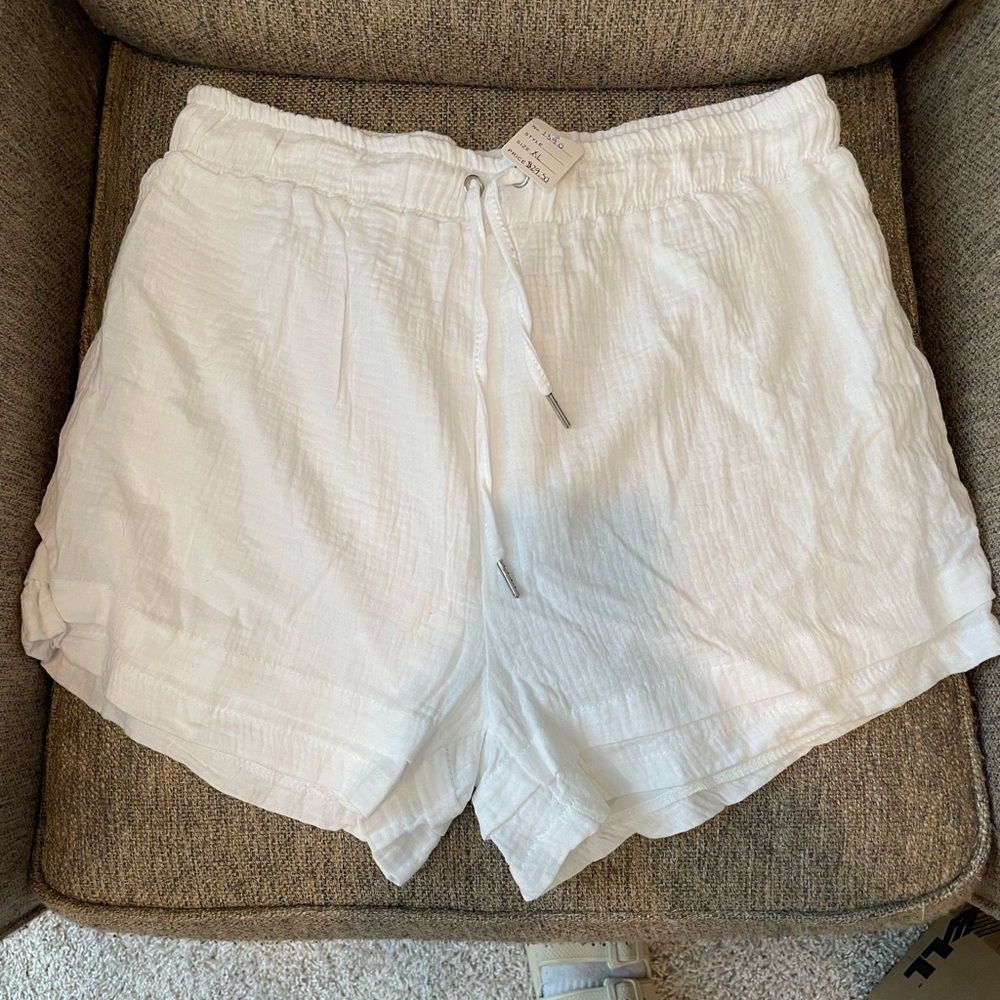 Linen shorts